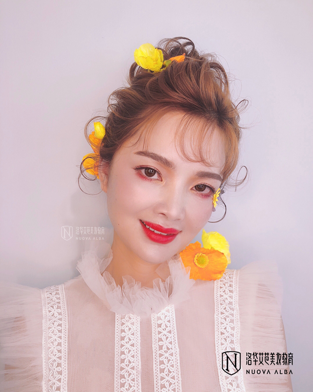 長沙化妝學(xué)校哪家好？如何選擇化妝學(xué)校